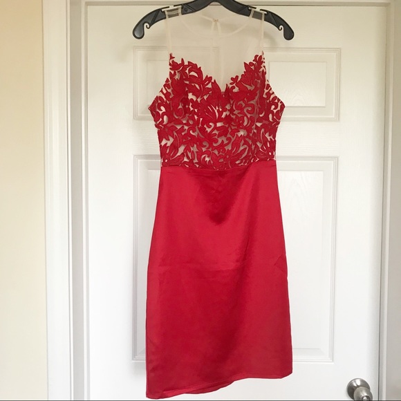 NWT bebe Lace & Mesh Detail Midi Dress in M - Picture 3 of 7